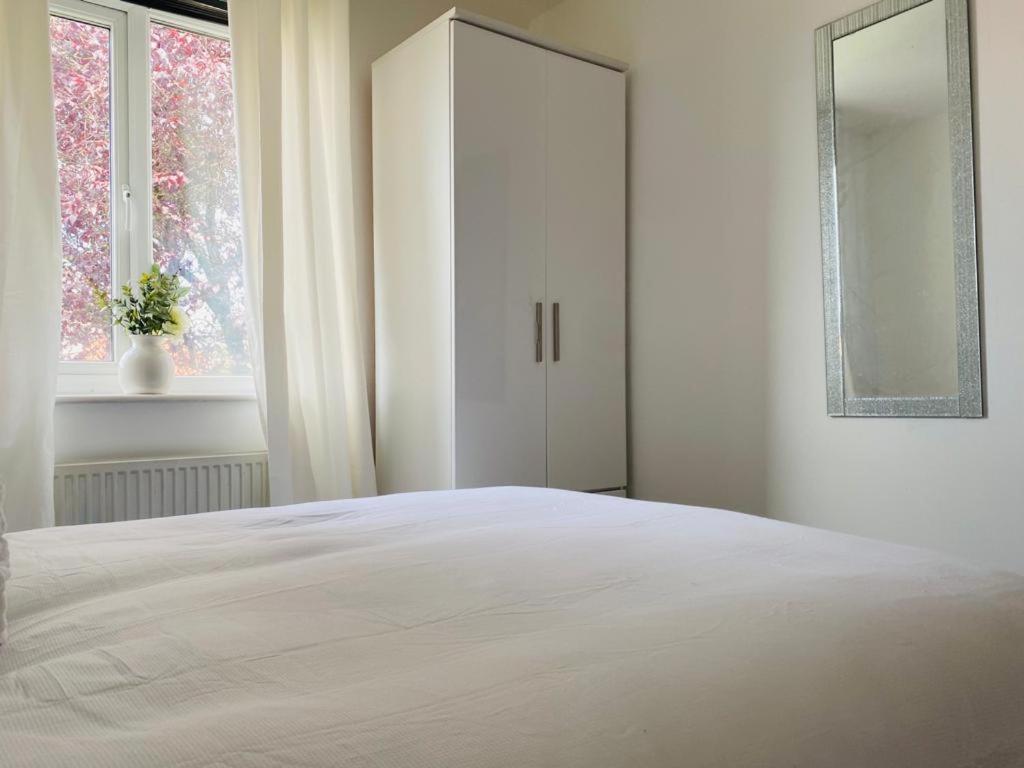 Modern, Stylish And Central Home Manchester Buitenkant foto