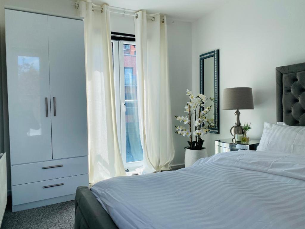 Modern, Stylish And Central Home Manchester Buitenkant foto